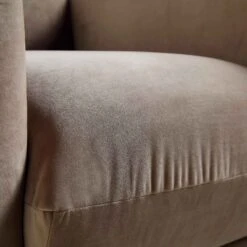 Gianni Armchair, Mink Velvet -Daals Shop BOSF 9678 TAUPE VEL 1ST detail2