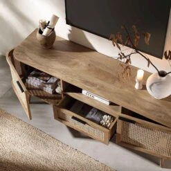 Izzy Curved Rattan 150cm TV Unit, Natural -Daals Shop FT TV 03 NAT scene2