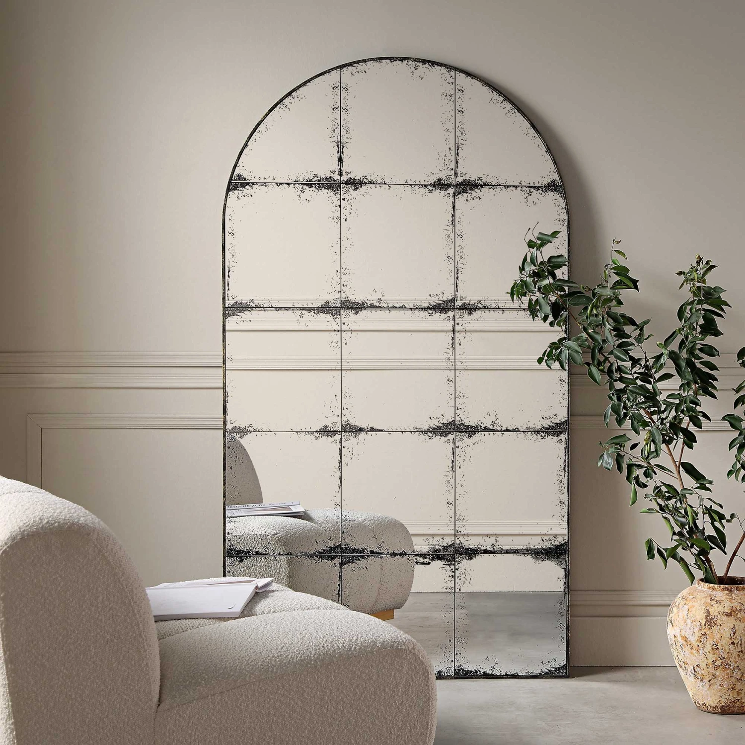 Bibury Antiqued Full Length Mirror Arched 180 X 100 Cm 4 Bibury Antiqued Full Length Mirror Arched 180 X 100 Cm - Image 2