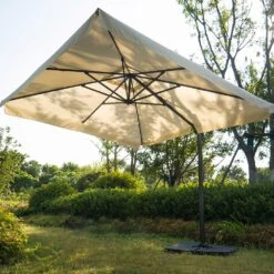 300cm Large Square 360° Aluminium Roma Cantilever Garden Hanging Parasol, Beige 12 300cm Large Square 360° Aluminium Roma Cantilever Garden Hanging Parasol, Beige -Daals Shop OD PRSL 28 BEIGE scene2