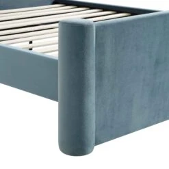 Galerie Misty Blue Velvet Pillar Upholstered Bed -Daals Shop ZX 2180 BLUEGREY VEL detail3