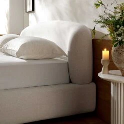 Constance Winged Headboard Ottoman Storage Bed, Beige Linen 21 Constance Winged Headboard Ottoman Storage Bed, Beige Linen -Daals Shop ZX 2182 BEIGE LIN scene3